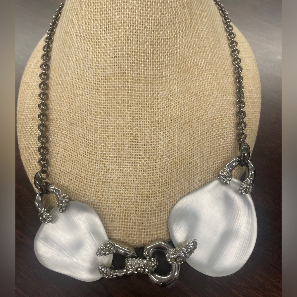 NWOT Alexis Bittar White Lucite With Gunmetal Chain